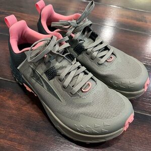 Women’s Altra Timp 5, Dusty Olive Size 7.5 Trail Running Shoes